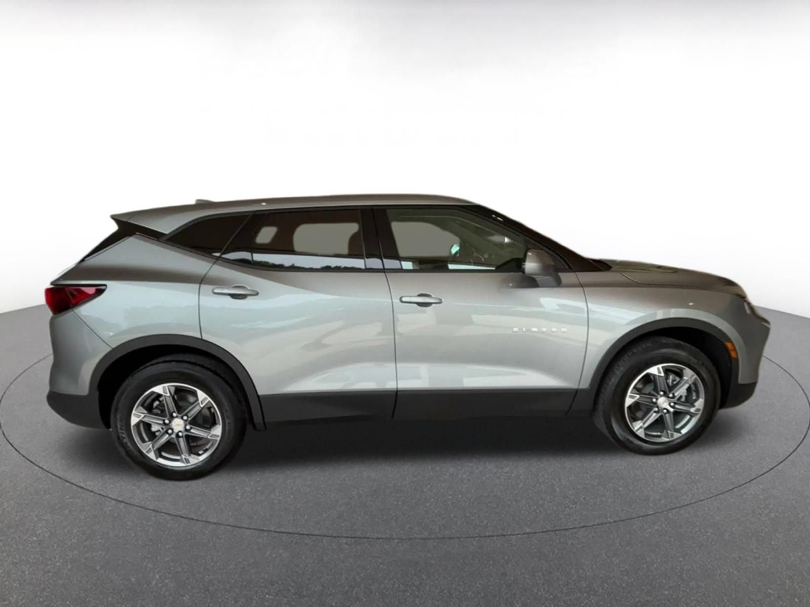 Used 2026 Chevrolet Blazer LT FWD image 15
