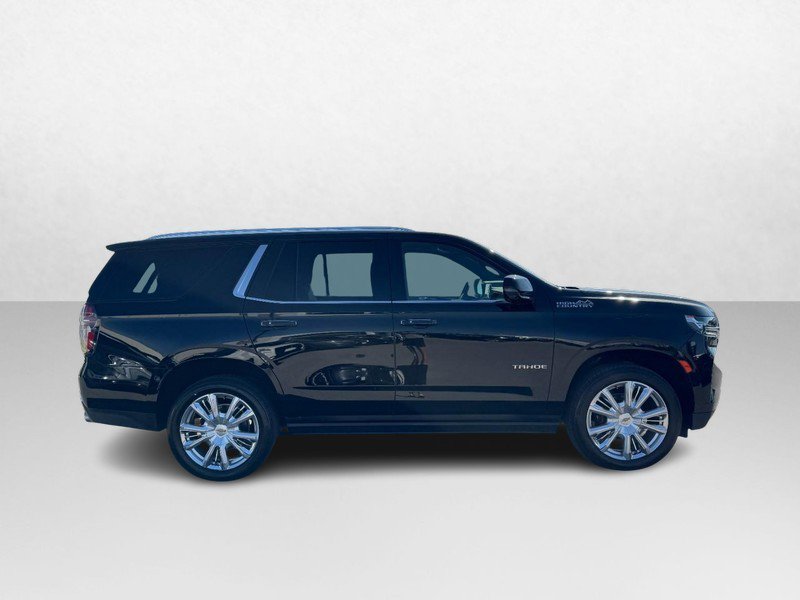 Used 2024 Chevrolet Tahoe High Country w/ Premium Package 2 AWD/4WD image 4