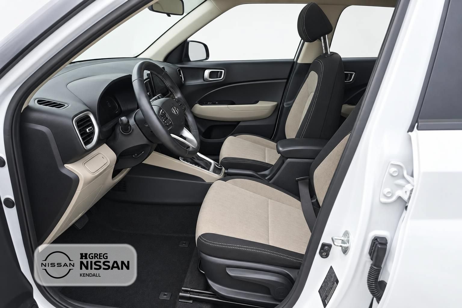 Used 2023 Hyundai Venue SEL FWD image 7