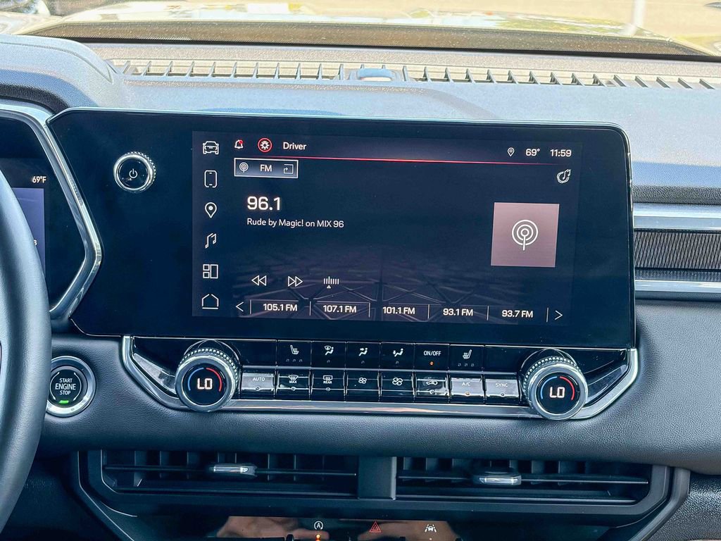 Used 2024 GMC Canyon Elevation w/ Elevation Premium Package image 16