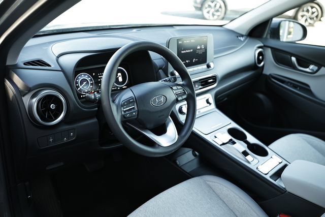 Used 2023 Hyundai Kona SE w/ Cargo Package FWD image 19