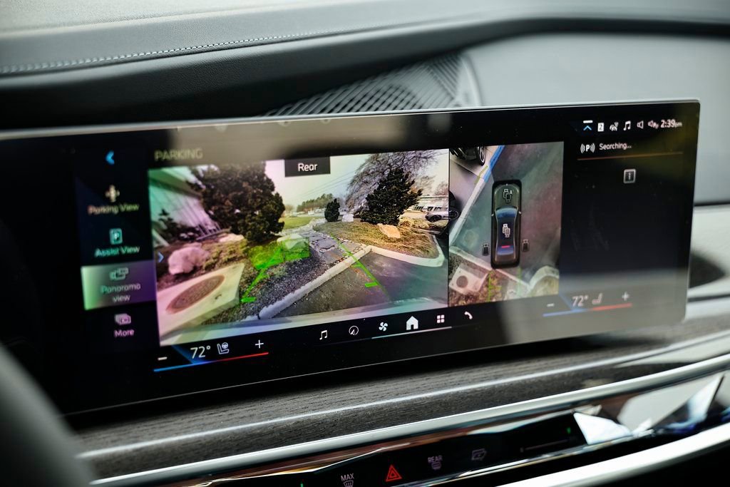 New 2026 BMW 740i w/ Premium Package image 36