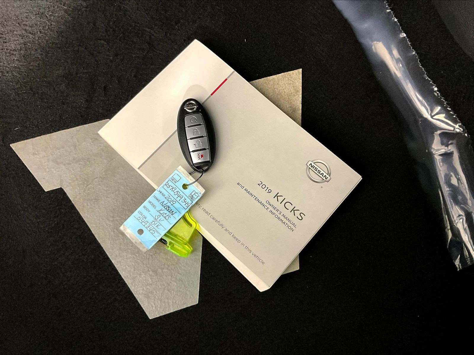 Used 2019 Nissan Kicks SV FWD image 34