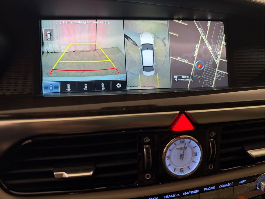 Used 2018 Genesis G90 3.3T Premium RWD image 37