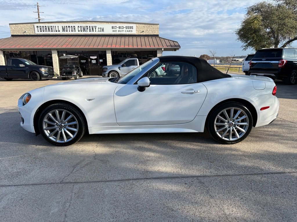 Used 2017 FIAT 124 Spider Lusso image 4