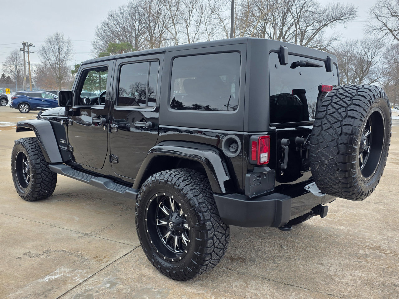 Used 2016 Jeep Wrangler Unlimited Sahara image 12