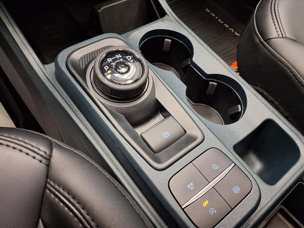 Used 2024 Ford Maverick Lariat w/ Black Appearance Package image 18