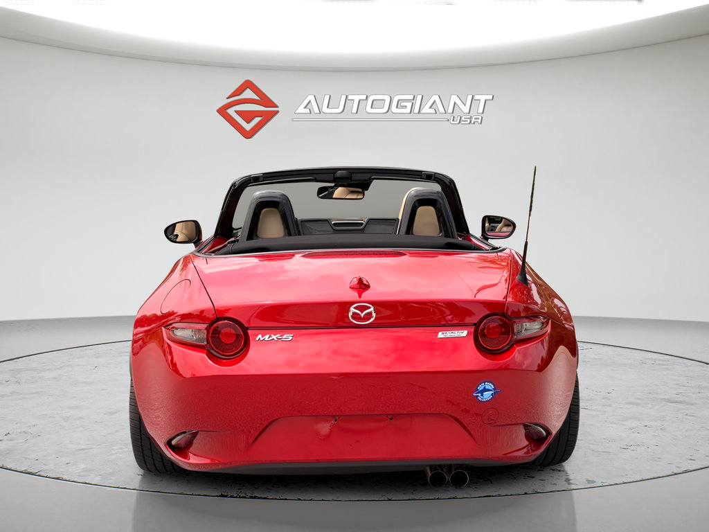 Used 2017 MAZDA MX-5 Miata Grand Touring RWD image 5