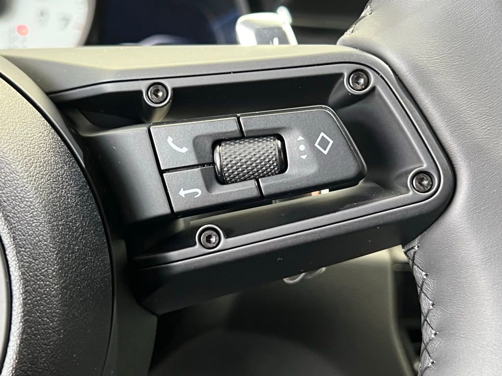 New 2025 Porsche Macan S image 8