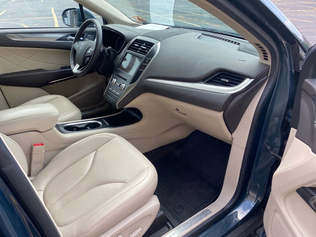 Used 2019 Lincoln MKC Premiere image 22