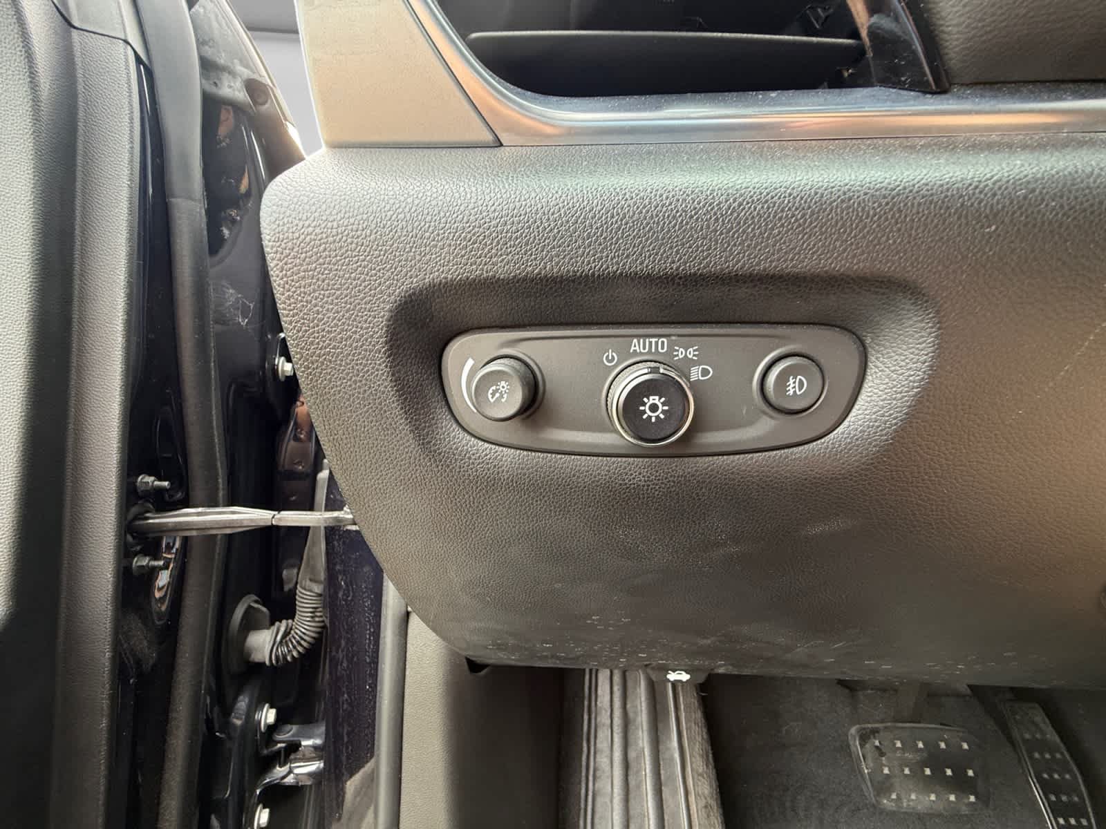 Used 2019 Chevrolet Trax LS FWD image 19