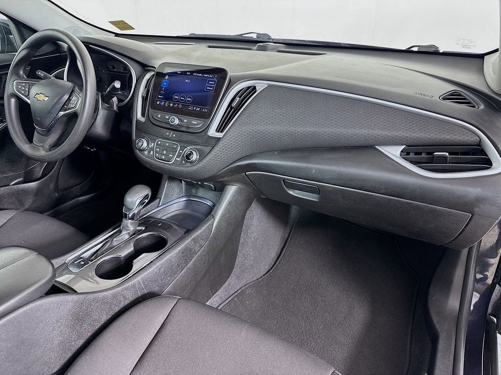 Used 2023 Chevrolet Malibu LT image 27