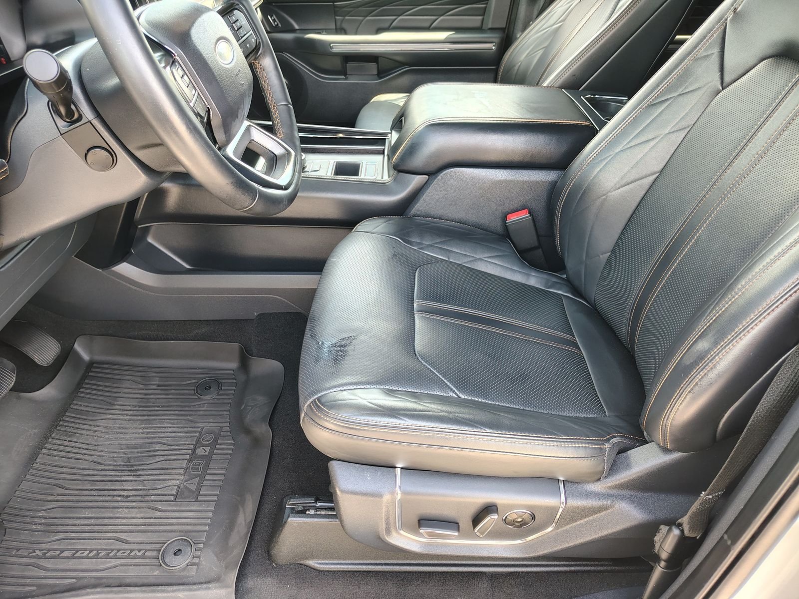 Used 2024 Ford Expedition Max Platinum RWD image 15