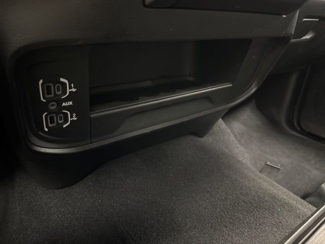 Used 2024 RAM 3500 Tradesman w/ Chrome Appearance Group image 47