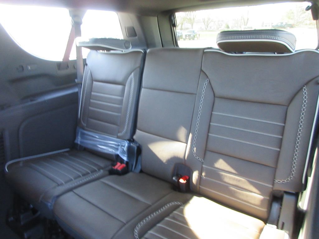 New 2026 GMC Yukon XL Denali Ultimate image 14