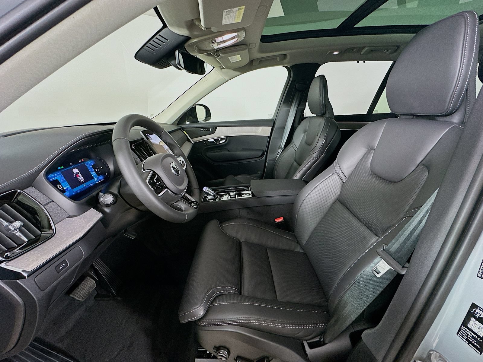 New 2026 Volvo XC90 B6 Ultra w/ Protection Package Premier AWD/4WD image 32