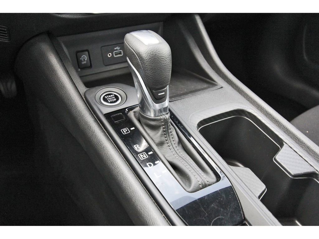 Used 2024 Nissan Sentra S image 31