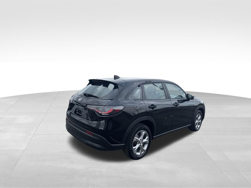 Certified 2023 Honda HR-V LX image 5