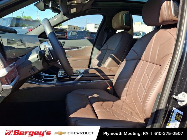 Used 2026 BMW 740i xDrive AWD/4WD image 15