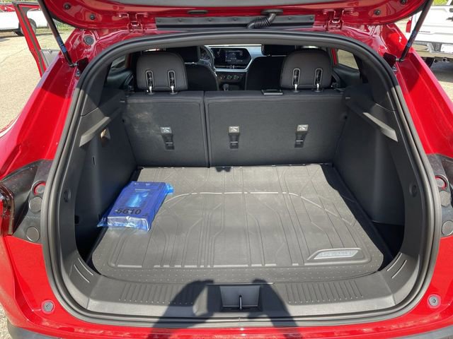 New 2026 Chevrolet Trax RS w/ Driver Confidence Package FWD image 22
