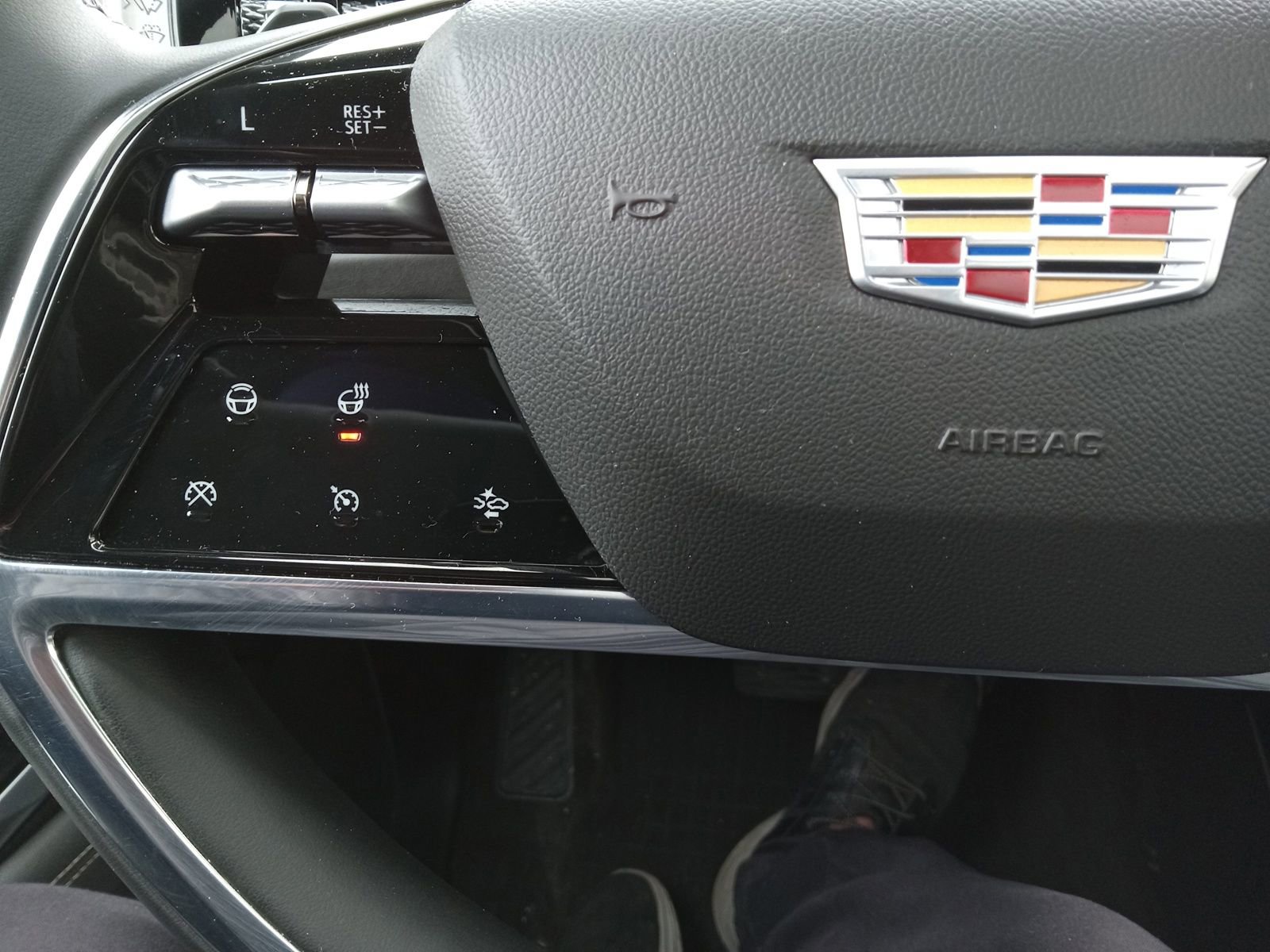 Used 2025 Cadillac Escalade Sport w/ Touring Package image 22