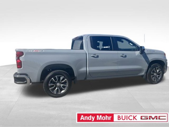 Used 2024 Chevrolet Silverado 1500 LT AWD/4WD image 16
