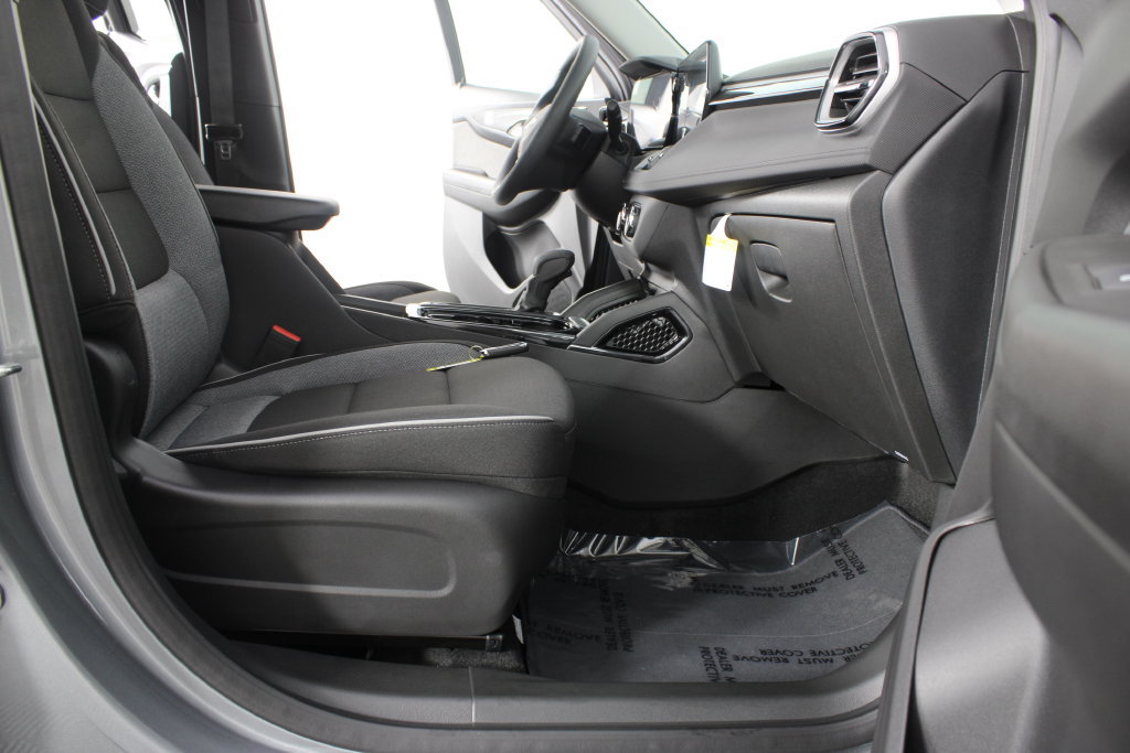 New 2026 Chevrolet TrailBlazer LS w/ LS Convenience Package FWD image 19