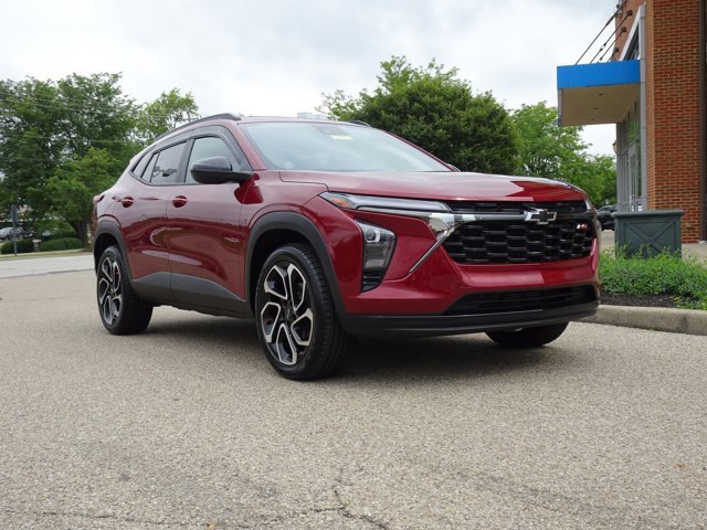 Certified 2024 Chevrolet Trax RS w/ Driver Confidence Package image 26