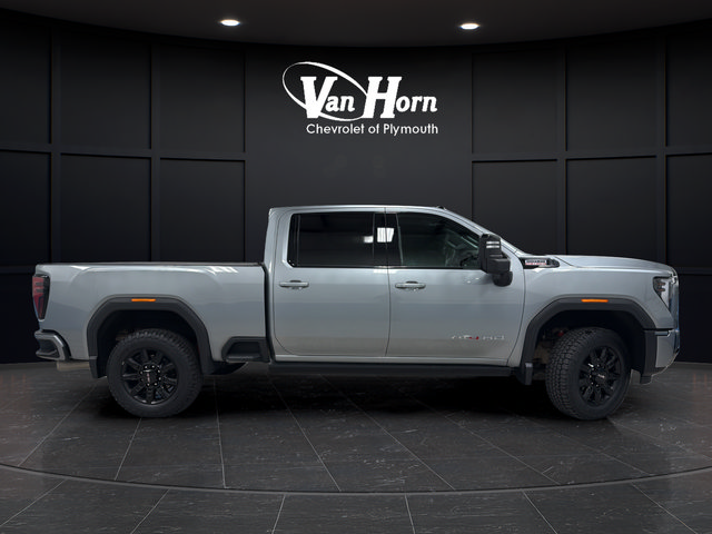 Used 2024 GMC Sierra 2500 AT4 w/ AT4 Premium Plus Package AWD/4WD image 8