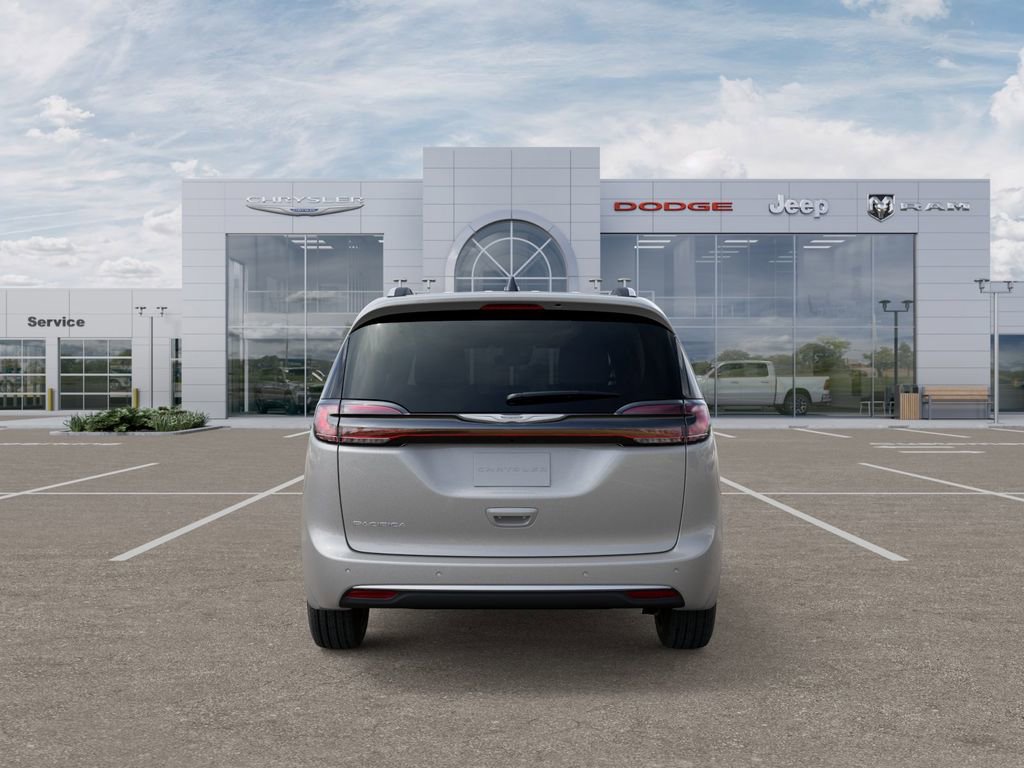 New 2026 Chrysler Pacifica Pinnacle image 9
