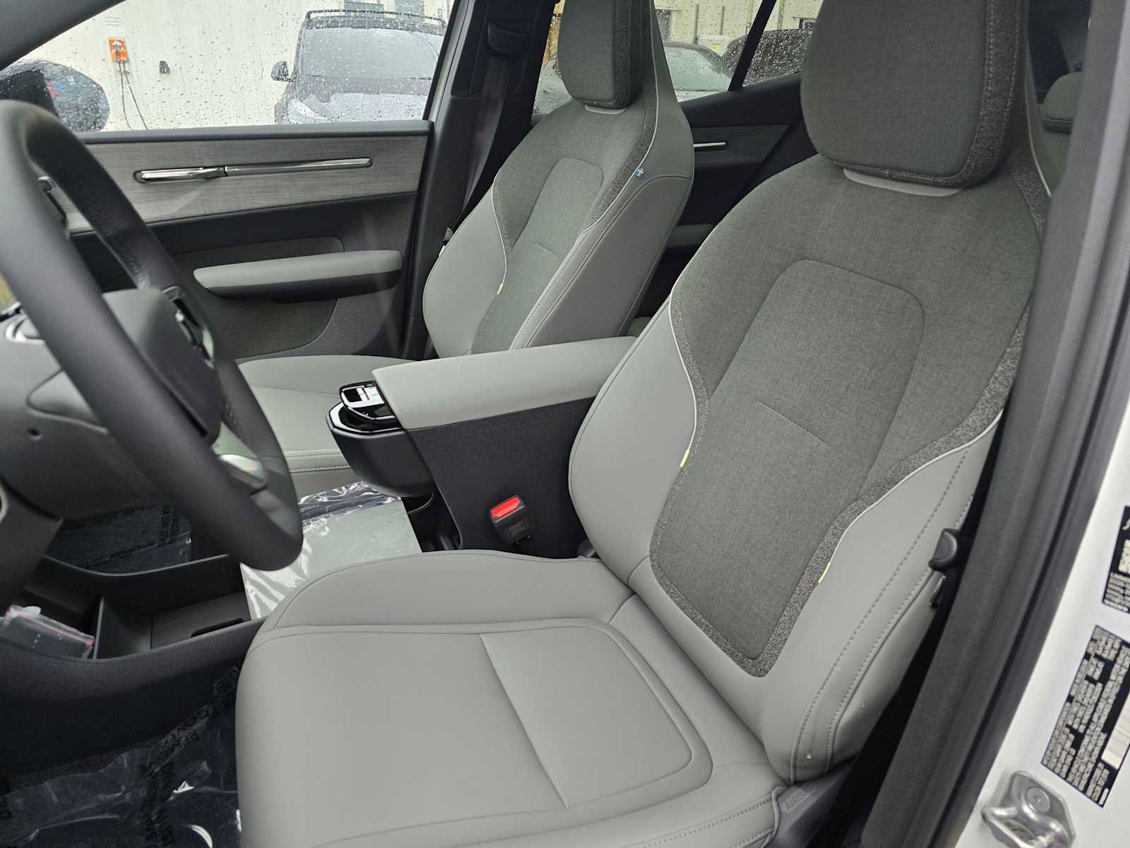 New 2026 Volvo EX30 Ultra w/ Protection Package AWD/4WD image 23