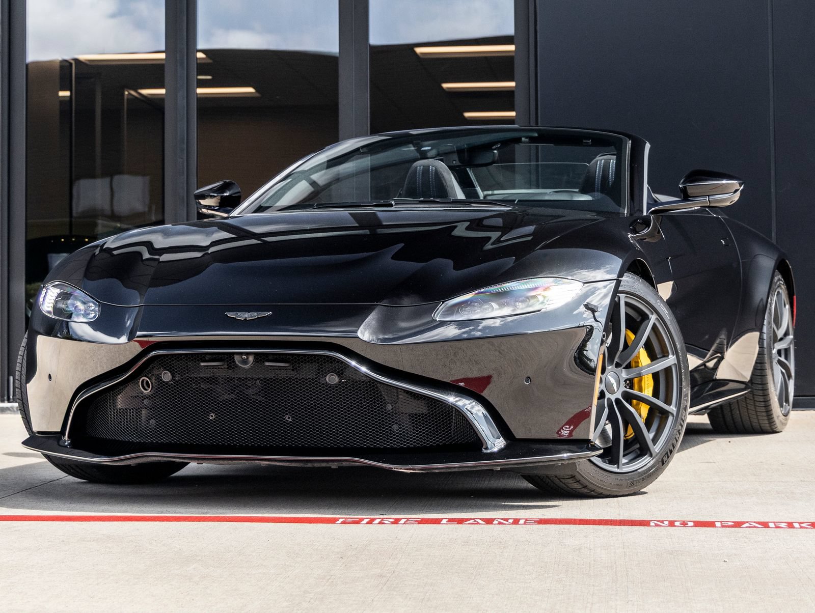 Used 2022 Aston Martin V8 Vantage Roadster