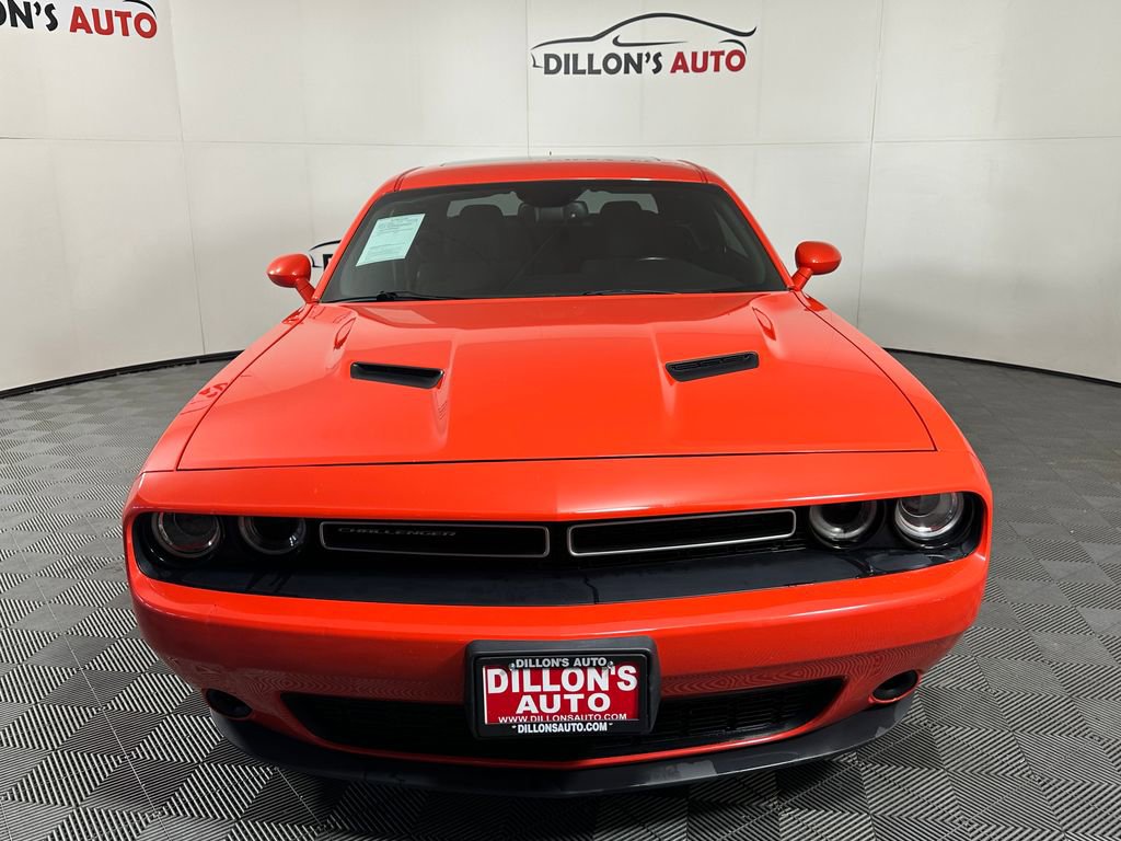 Used 2016 Dodge Challenger SXT RWD image 10