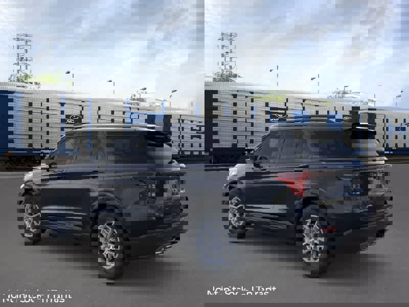 New 2026 Ford Explorer Active image 4