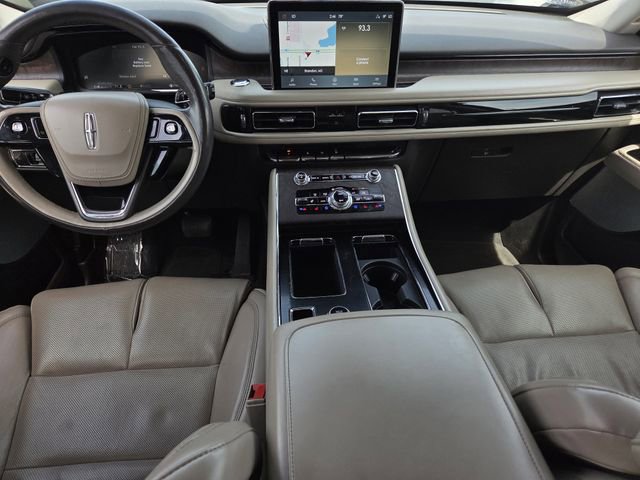 Used 2020 Lincoln Aviator Reserve w/ Equipment Group 202A image 8