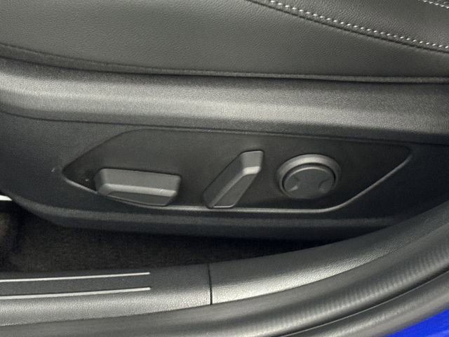 Used 2025 Hyundai Elantra Limited FWD image 40