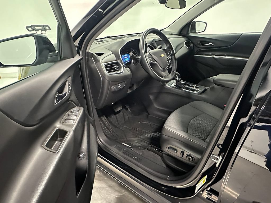 Used 2023 Chevrolet Equinox LT AWD/4WD image 20