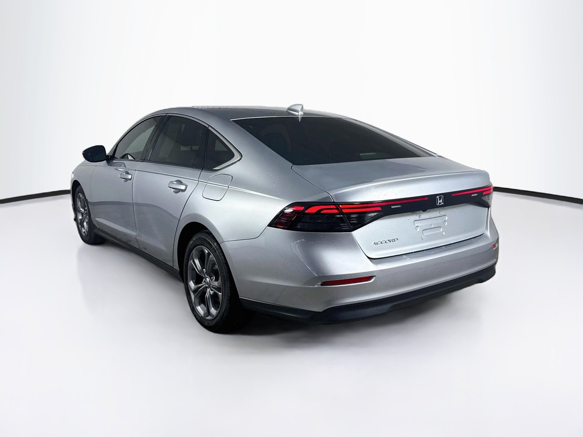 Certified 2024 Honda Accord EX image 30