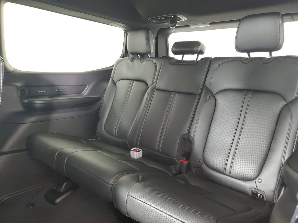 New 2026 Jeep Grand Wagoneer Limited AWD/4WD image 13