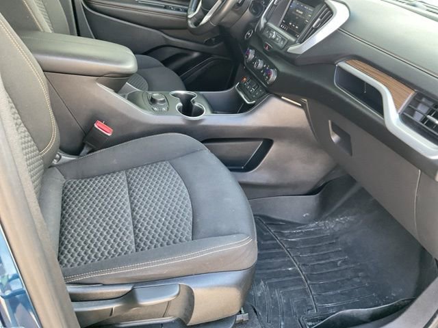 Used 2020 GMC Terrain SLE w/ Driver Convenience Package image 16