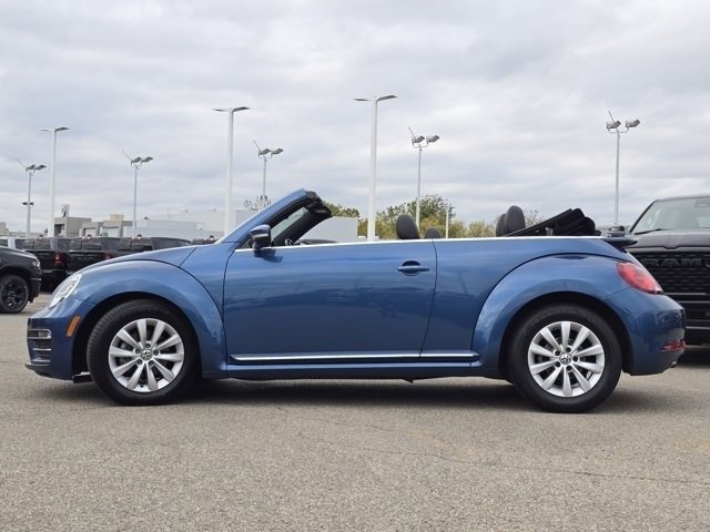 Used 2018 Volkswagen Beetle 2.0T S image 18
