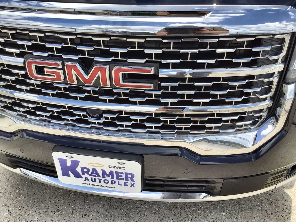 Used 2022 GMC Acadia Denali w/ Denali Ultimate Package FWD image 32