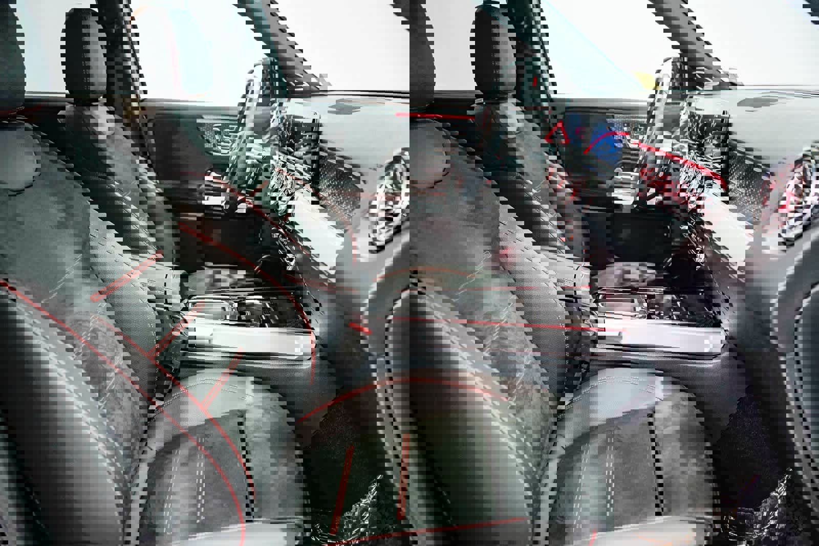 Used 2025 Mercedes-Benz GLB 250 image 15