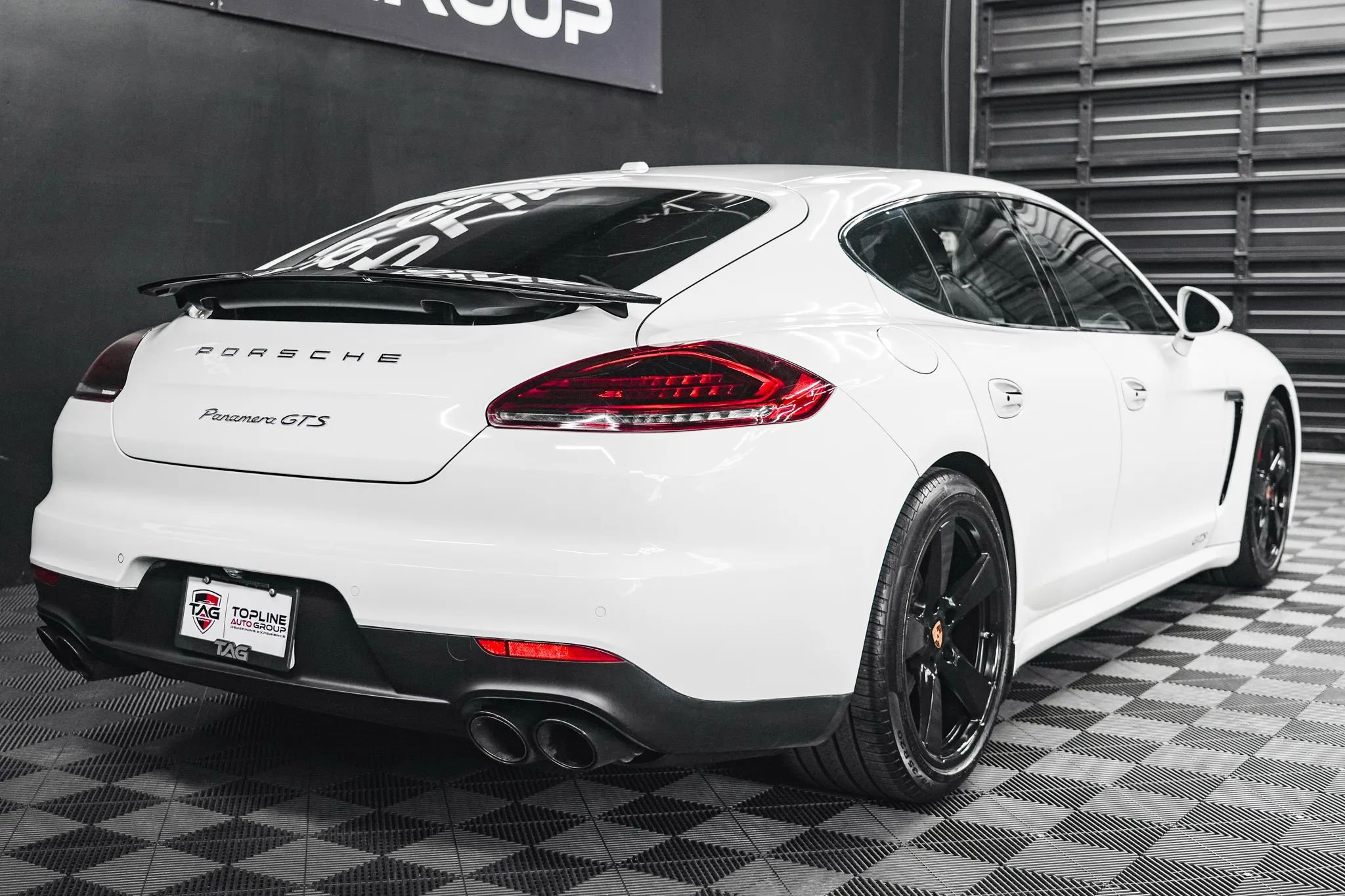 Used 2015 Porsche Panamera GTS w/ Premium Package Plus image 19