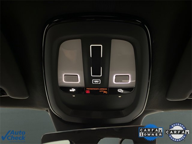 Used 2025 Volvo XC40 B5 Core image 53