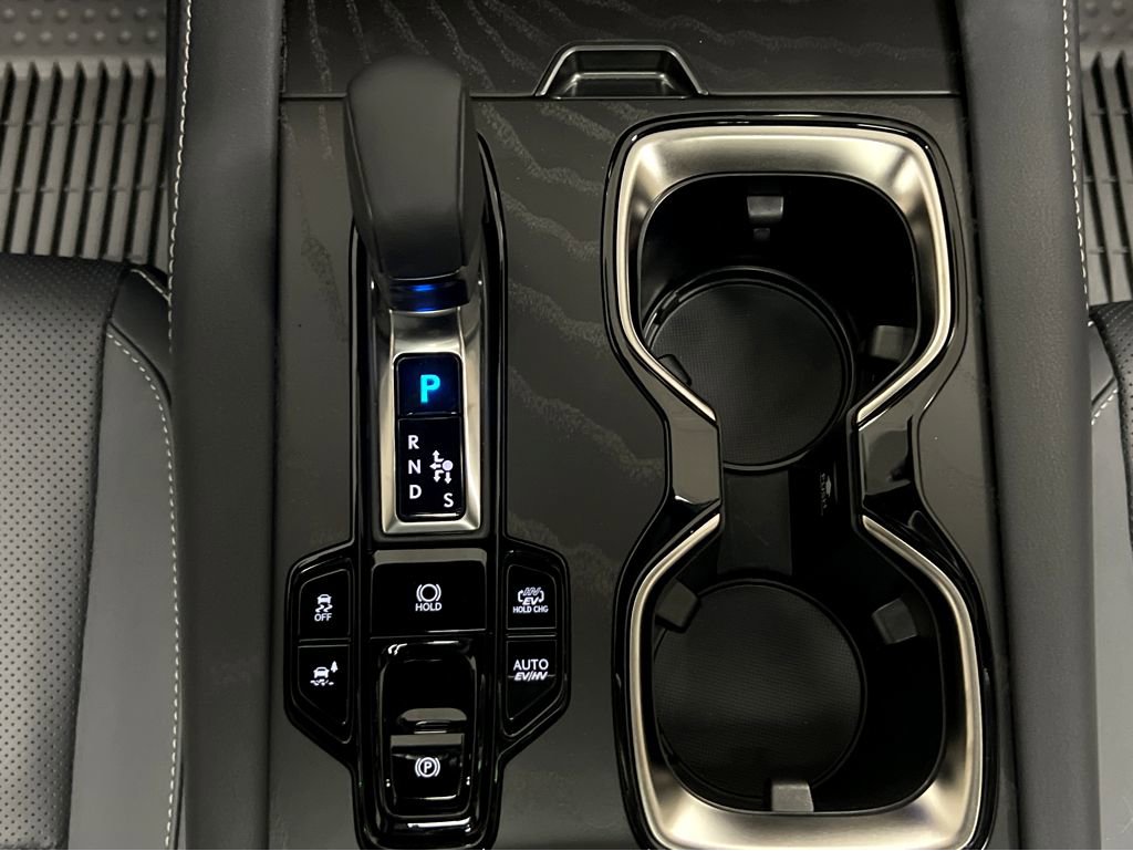 New 2026 Lexus RX 450h AWD image 32