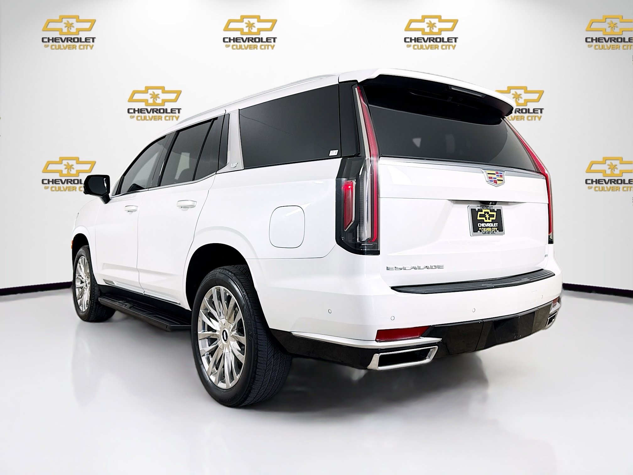 Used 2021 Cadillac Escalade Premium Luxury RWD image 6