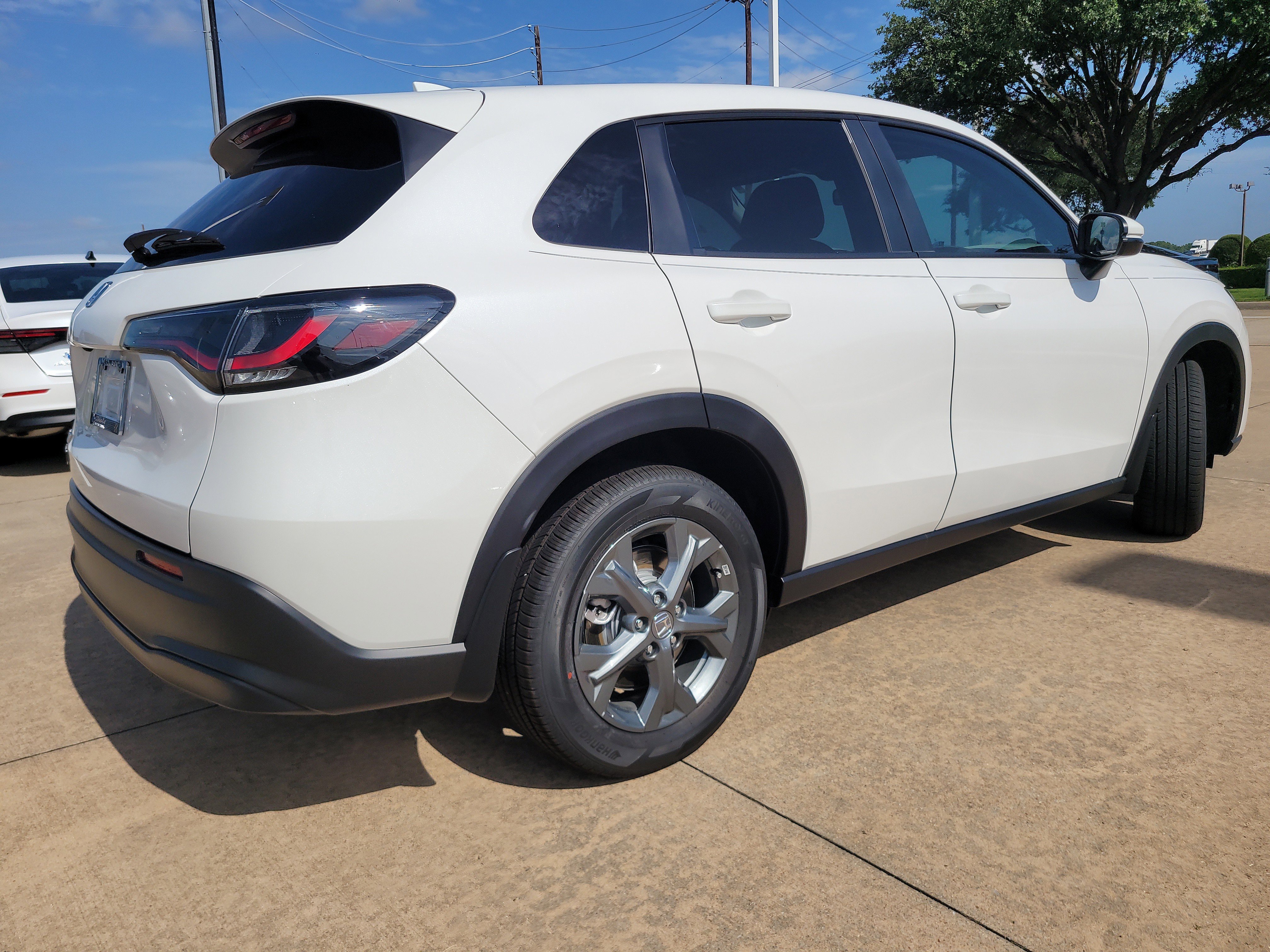 New 2027 Honda HR-V LX image 9
