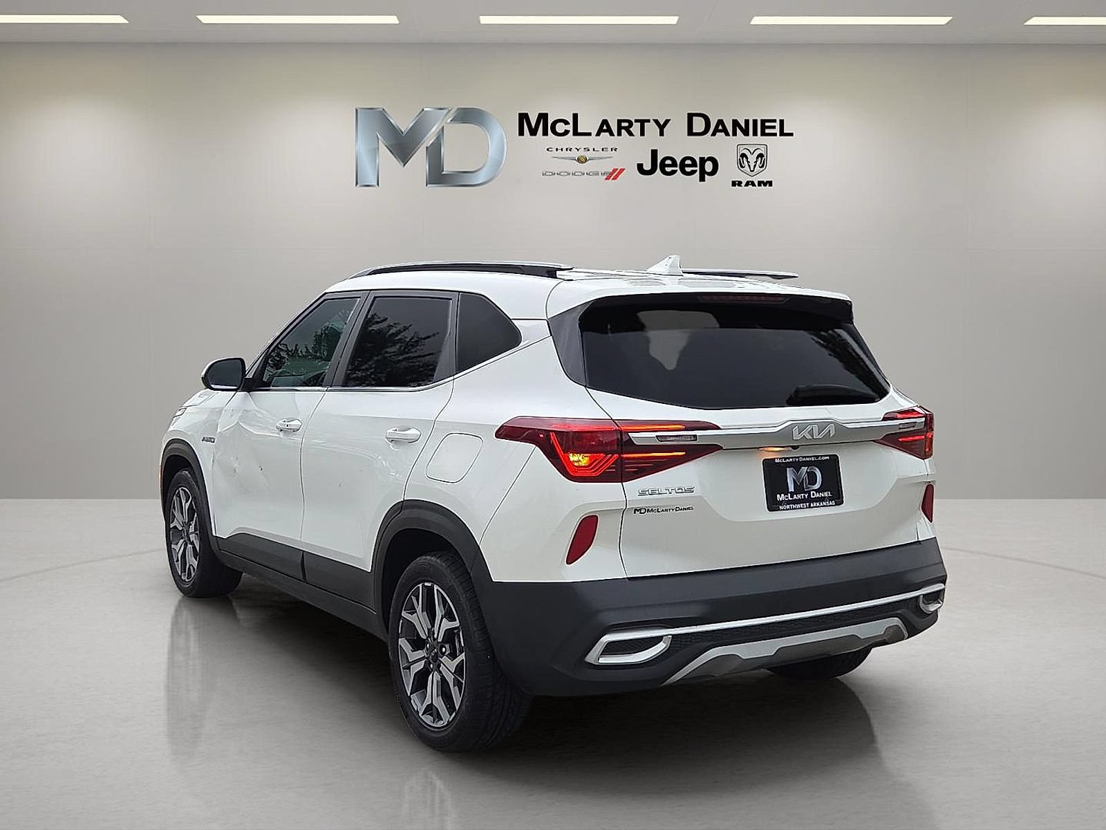 Used 2022 Kia Seltos EX AWD/4WD image 4