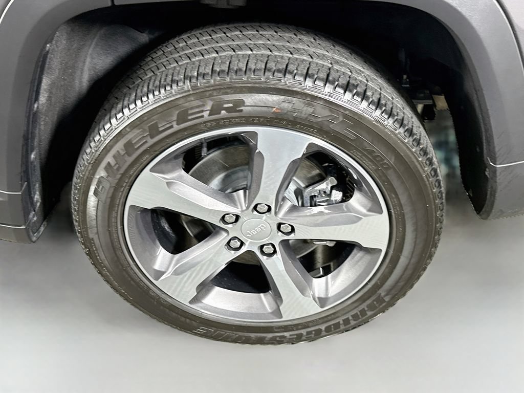Used 2023 Jeep Grand Cherokee 4WD 4xe image 35